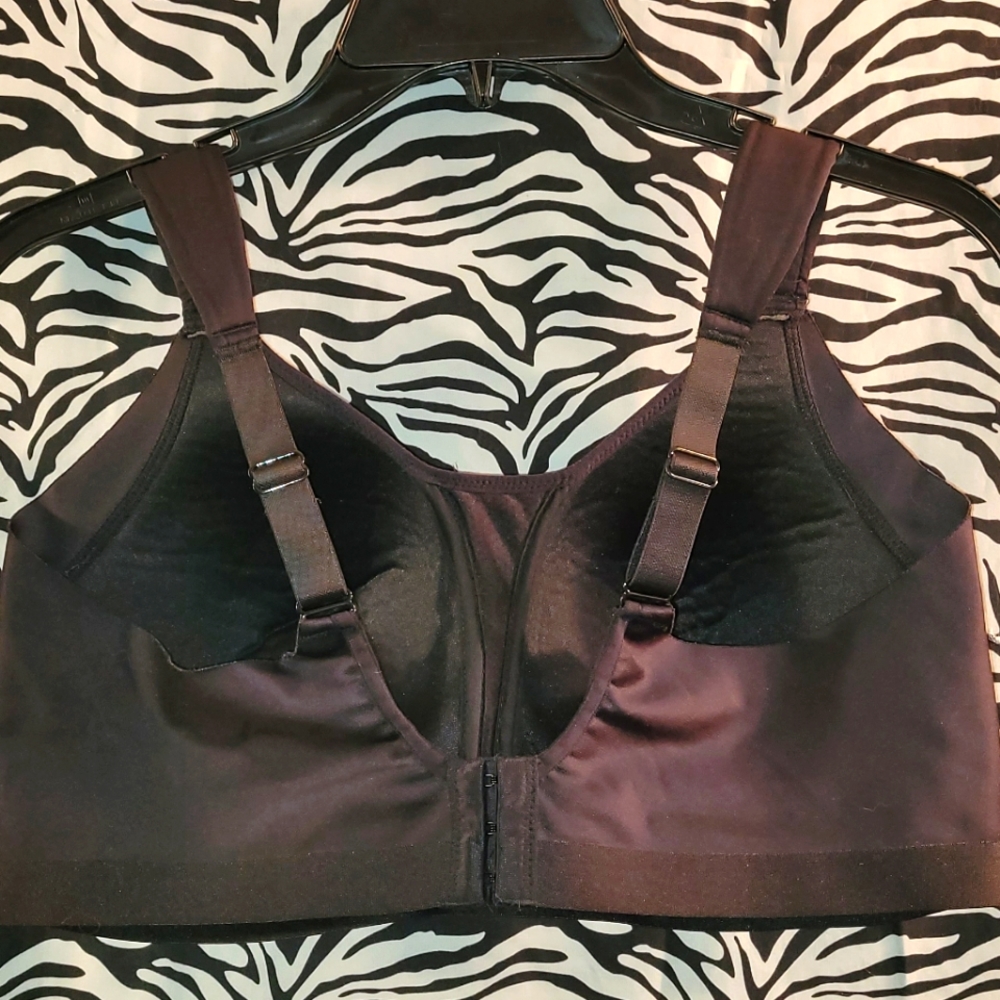Warners Black Bra - Picture 3 of 5